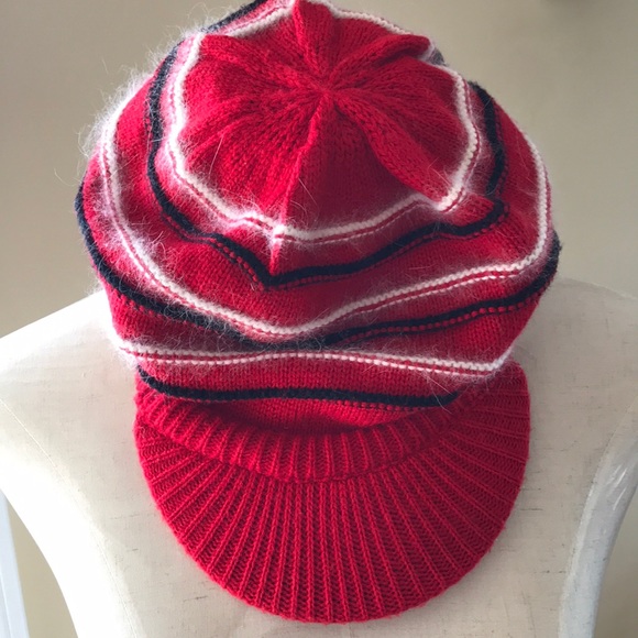 Hat - Picture 1 of 4